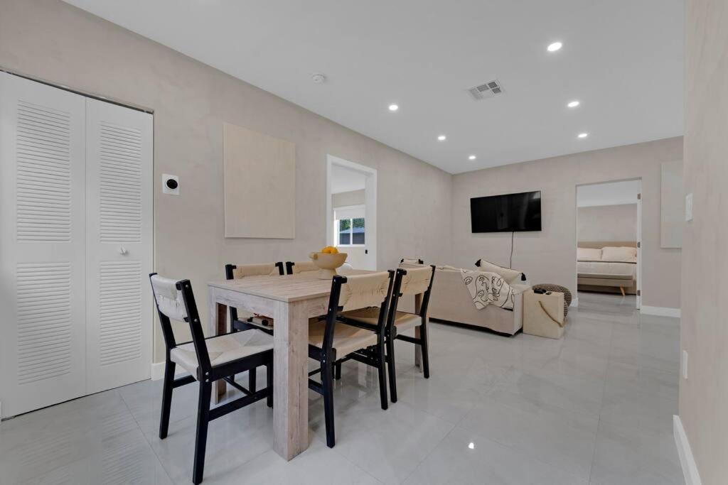 Casa Copal: Relaxing Beach House Hollywood Bagian luar foto